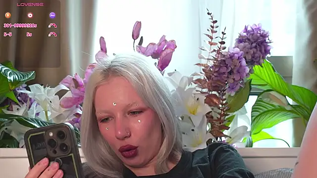 RanyThomson online show from 12/18/25, 11:38