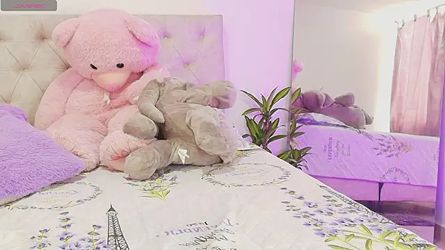 SoofiKiss online show from 03/11/26, 06:58