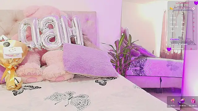 SoofiKiss online show from 04/24/26, 08:33