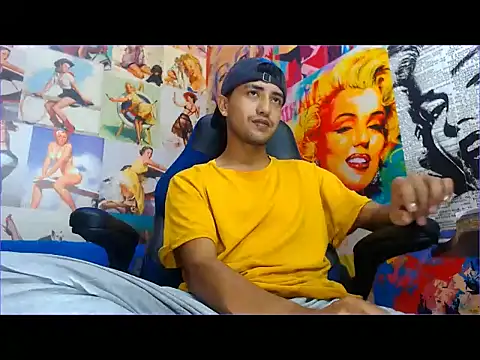 Snapshot of dazo_vnzl12 chatting on 12/20/25, 06:04 dazo vnzl12 online show from 12/20/25, 06:04