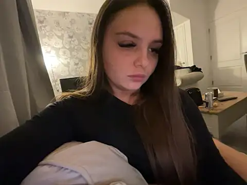 Snapshot of EllaStarrxxx chatting on 11/03/25, 12:13 EllaStarrxxx online show from 11/03/25, 12:13