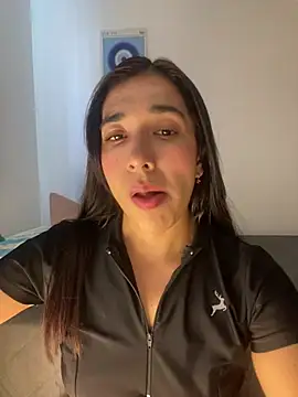 SabrinaEvanss  online show from 04/25/26, 08:17