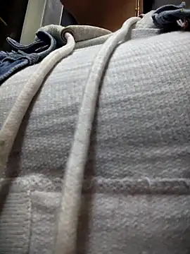 Snapshot of shannon_kinne_ chatting on 12/20/25, 03:02 shannon kinne online show from 12/20/25, 03:02