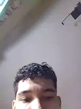 Snapshot of Mrdante23 chatting on 10/10/25, 02:05 Mrdante23 online show from 10/10/25, 02:05