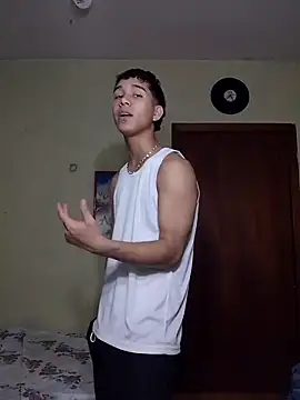 Snapshot of Mrdante23 chatting on 10/18/25, 11:27 Mrdante23 online show from 10/18/25, 11:27