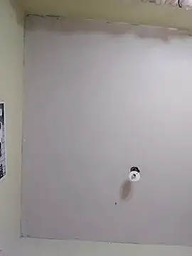 Snapshot of Mrdante23 chatting on 10/28/25, 01:09 Mrdante23 online show from 10/28/25, 01:09