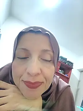 Snapshot of Aafsha_ chatting on 02/20/26, 06:41 Aafsha online show from 02/20/26, 06:41