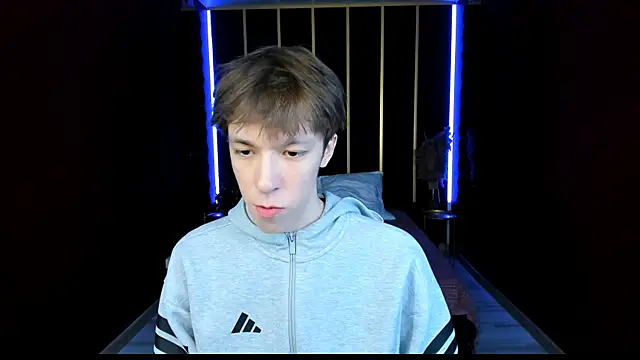 Snapshot of MarkBranston chatting on 01/12/26, 03:06 MarkBranston online show from 01/12/26, 03:06