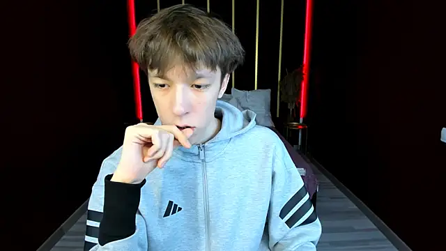 Snapshot of MarkBranston chatting on 01/13/26, 03:39 MarkBranston online show from 01/13/26, 03:39