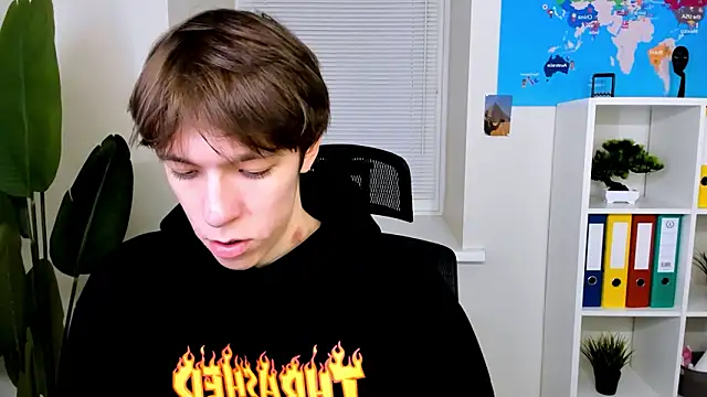 Snapshot of MarkBranston chatting on 02/27/26, 02:39 MarkBranston online show from 02/27/26, 02:39