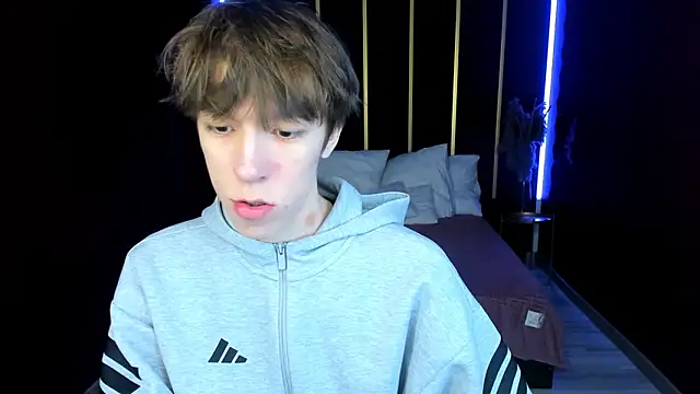 Snapshot of MarkBranston chatting on 03/02/26, 10:44 MarkBranston online show from 03/02/26, 10:44