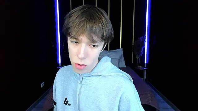 Snapshot of MarkBranston chatting on 03/08/26, 10:41 MarkBranston online show from 03/08/26, 10:41