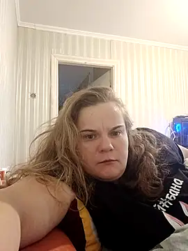Snapshot of HarmonyKarera chatting on 10/05/25, 12:14 HarmonyKarera online show from 10/05/25, 12:14