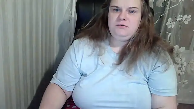 Snapshot of HarmonyKarera chatting on 10/12/25, 07:35 HarmonyKarera online show from 10/12/25, 07:35