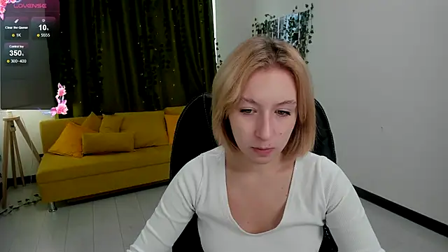 Emma Garcias online show from 10/17/25, 11:24