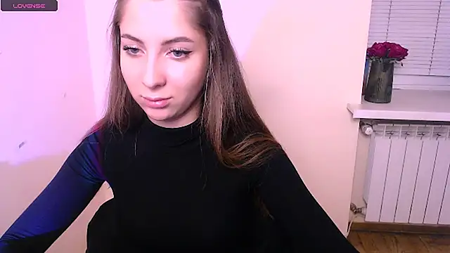 Snapshot of _OlivkaSexy chatting on 10/04/25, 10:46 OlivkaSexy online show from 10/04/25, 10:46