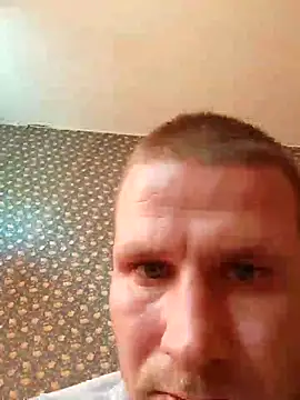 Snapshot of bart1115 chatting on 10/03/25, 11:18 bart1115 online show from 10/03/25, 11:18