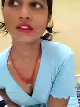 Saniya Doll online show from 06/05/26, 12:11