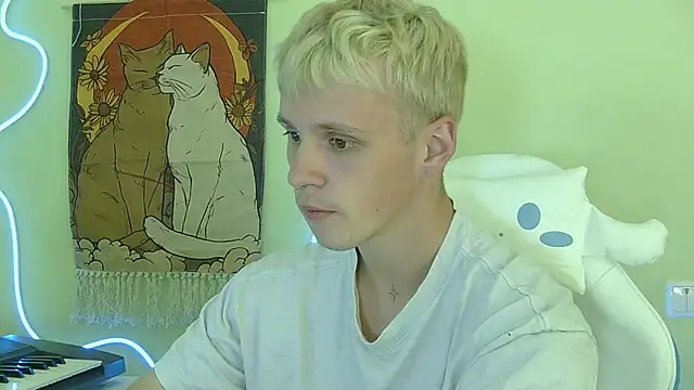 Snapshot of _Timmy_Boy_ chatting on 10/03/25, 08:06  Timmy Boy  online show from 10/03/25, 08:06