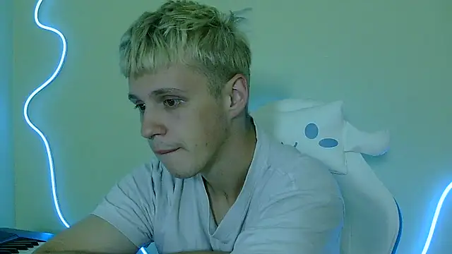 Snapshot of _Timmy_Boy_ chatting on 10/07/25, 11:57  Timmy Boy  online show from 10/07/25, 11:57