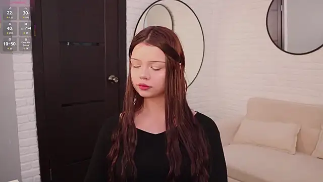 Sarah babyyy online show from 11/07/25, 10:37