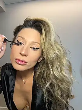 Snapshot of AvaMaddisson chatting on 03/01/26, 03:41 AvaMaddisson online show from 03/01/26, 03:41