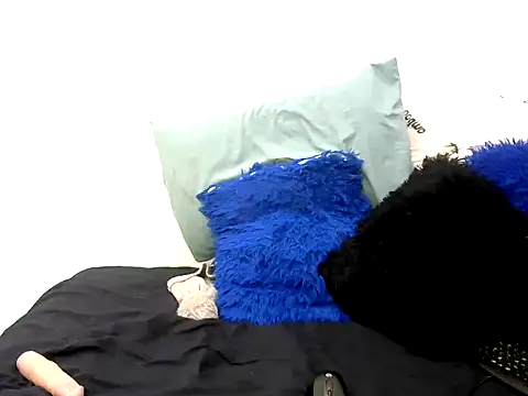 DarkLaddy online show from 10/19/25, 04:29