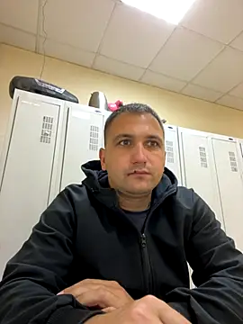 Snapshot of Mahrovmaxim chatting on 10/06/25, 05:49 Mahrovmaxim online show from 10/06/25, 05:49