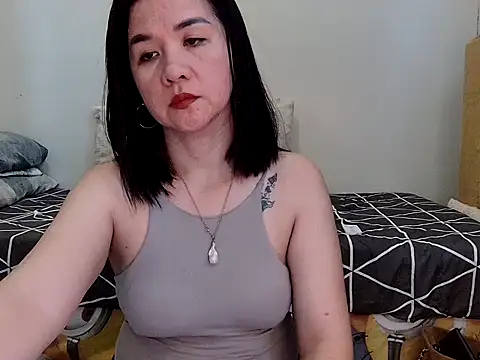 KissHott online show from 04/26/26, 05:05