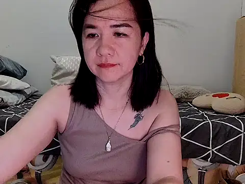 KissHott online show from 04/26/26, 09:23