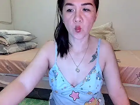 KissHott online show from 07/06/26, 08:33