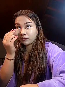 Snapshot of Scarlett_fox__ chatting on 10/26/25, 03:01 Scarlett fox online show from 10/26/25, 03:01