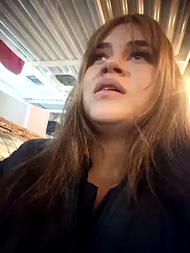 Snapshot of Scarlett_fox__ chatting on 02/14/26, 02:19 Scarlett fox online show from 02/14/26, 02:19