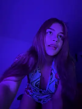 Snapshot of Scarlett_fox__ chatting on 02/15/26, 06:21 Scarlett fox online show from 02/15/26, 06:21