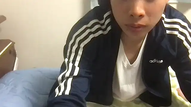 Snapshot of aooya chatting on 10/15/25, 01:11 aooya online show from 10/15/25, 01:11