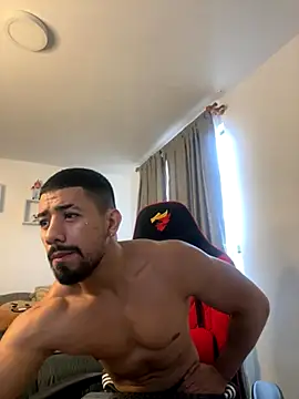 Ezzio Scolaro online show from 10/22/25, 12:05