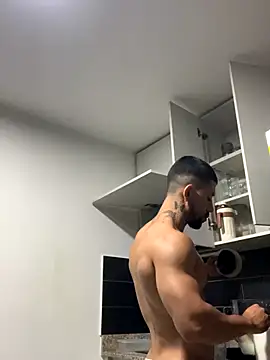 Ezzio Scolaro online show from 10/29/25, 12:24