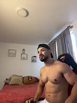 Ezzio Scolaro online show from 11/13/25, 11:42