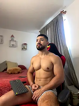 Ezzio Scolaro online show from 11/26/25, 12:17