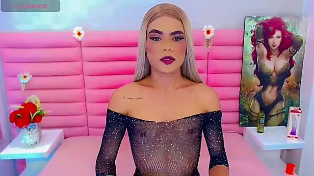 miss dania75 online show from 10/22/25, 03:29