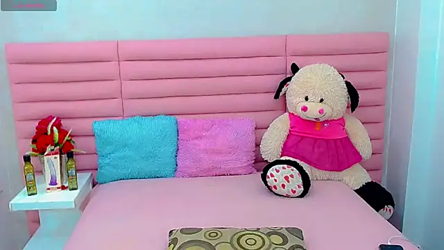 miss dania75 online show from 05/14/26, 05:03