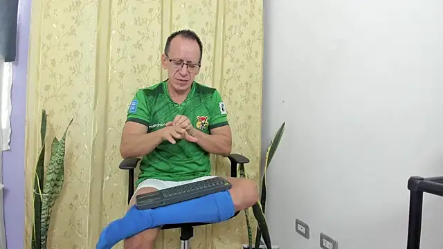 axelking  online show from 04/28/26, 11:37
