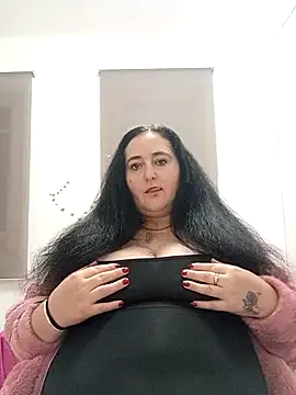 Snapshot of Bella_862 chatting on 11/28/25, 04:42 Bella 862 online show from 11/28/25, 04:42