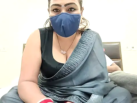 Snapshot of horny_milf_couple chatting on 02/05/26, 07:07 horny milf couple online show from 02/05/26, 07:07