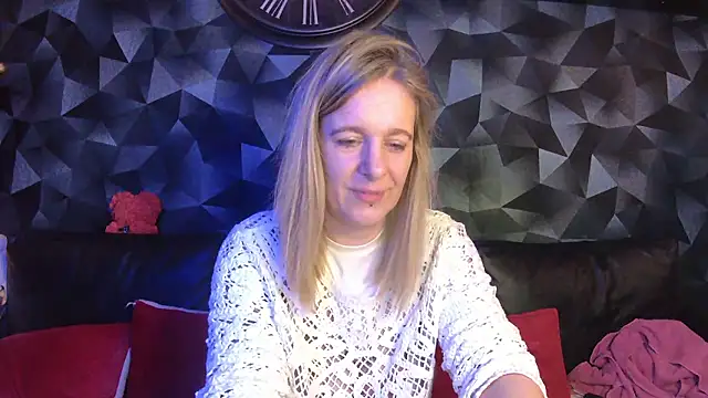 Snapshot of Delichieuse5 chatting on 01/12/26, 09:09 Delichieuse5 online show from 01/12/26, 09:09