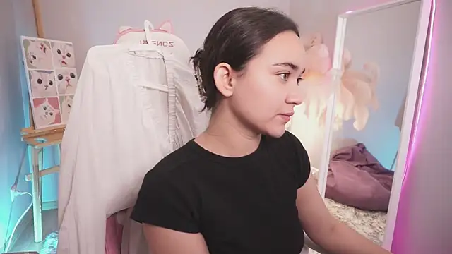 Snapshot of ShadowLotus_ chatting on 10/30/25, 06:04 ShadowLotus  online show from 10/30/25, 06:04