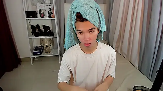 Yourdreamgoddess online show from 01/12/26, 04:34