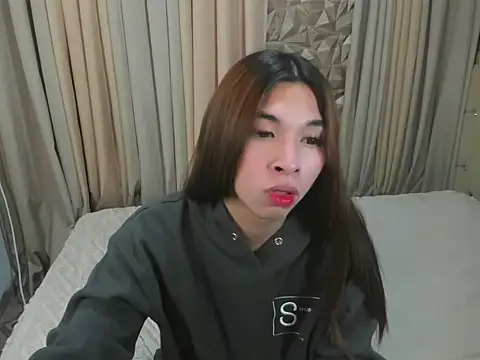 Snapshot of Yourdreamgoddess chatting on 04/14/26, 06:41 Yourdreamgoddess online show from 04/14/26, 06:41
