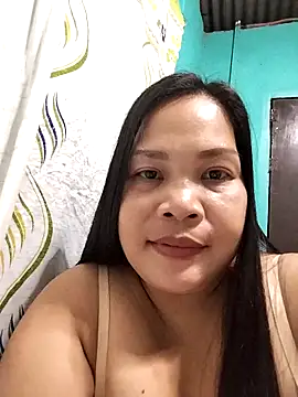 Snapshot of shyhotpinay_32 chatting on 10/29/25, 01:46 shyhotpinay 32 online show from 10/29/25, 01:46