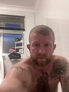 Snapshot of MrandMrsG25xx chatting on 03/05/26, 06:04 MrandMrsG25xx online show from 03/05/26, 06:04